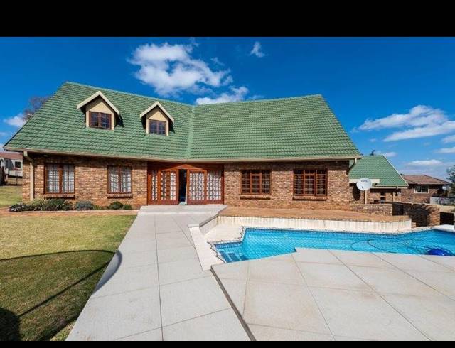 4 BEDROOM HOUSE FOR SALE IN OAKDENE